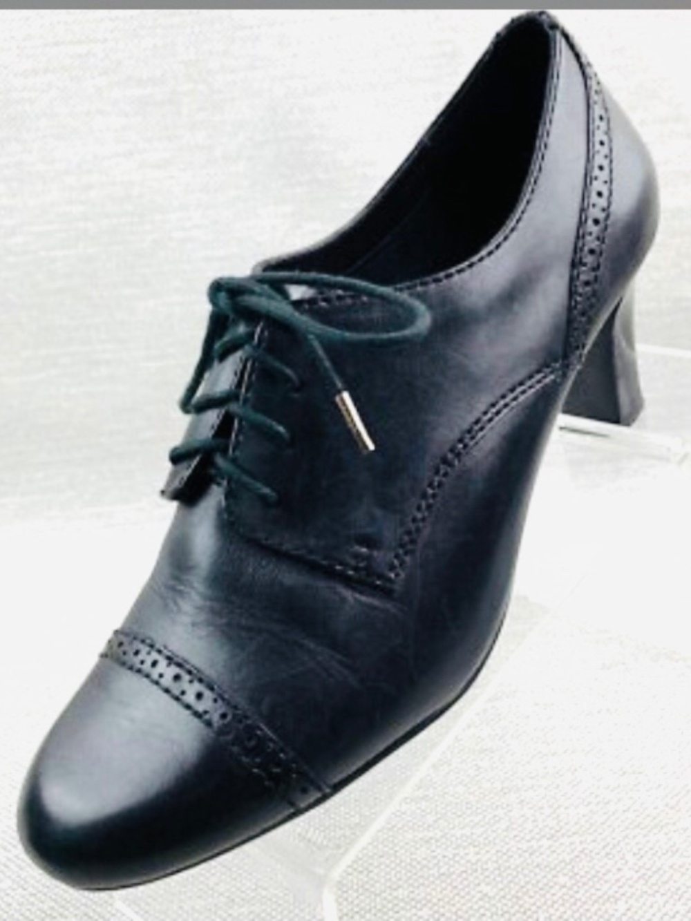 VTG Etienne Aigner Ravine Black Leather Oxford Lace Up Heels Chunky Retro Sz 10